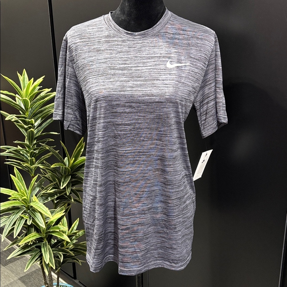Nike The Nike Tee, Dri-Fit Athletic,casual,crew neck,stretch,lightweight,logo